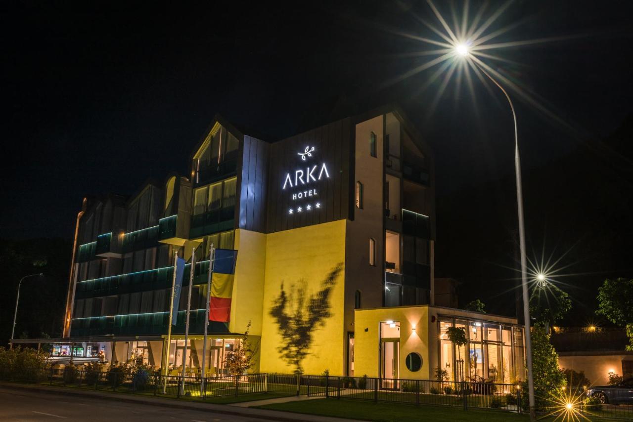 Hotel Arka โอร์โชวา ภายนอก รูปภาพ