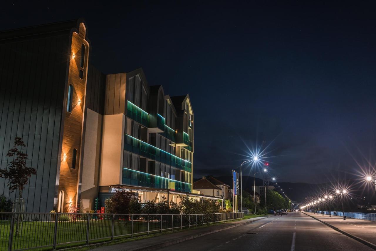 Hotel Arka โอร์โชวา ภายนอก รูปภาพ